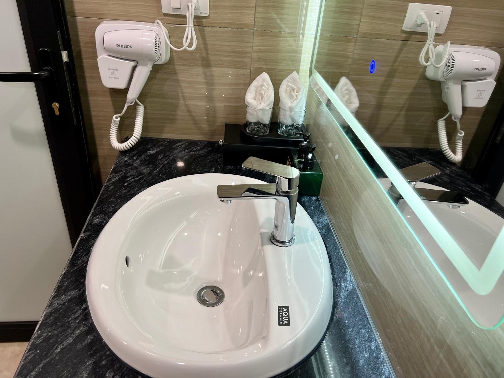 Grand Dragon Noi Bai Hotel Hanoi Zewnętrze zdjęcie
